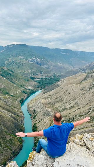 Смотрю на Сулакский каньон